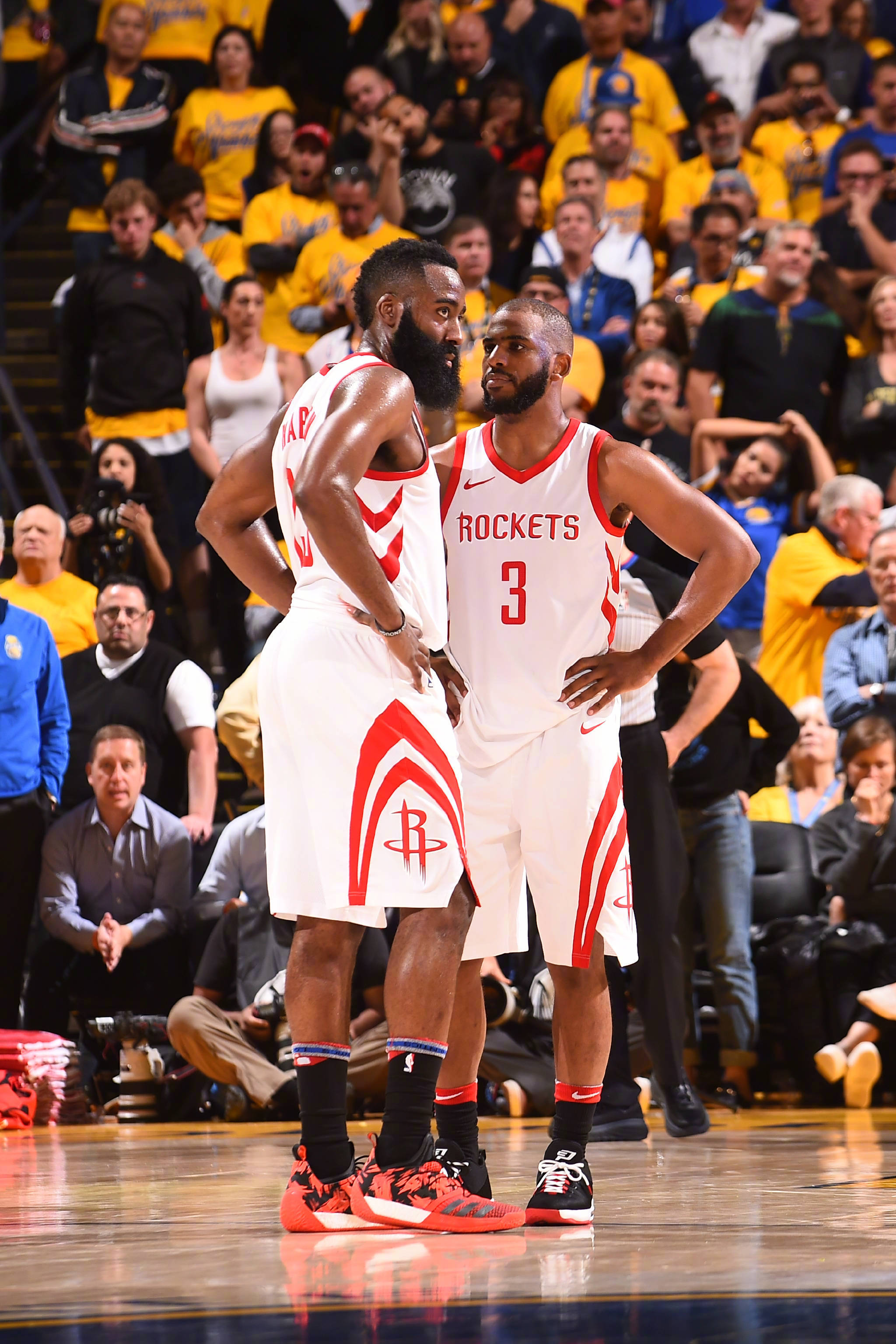 的隔阂让部 的隔阂让部