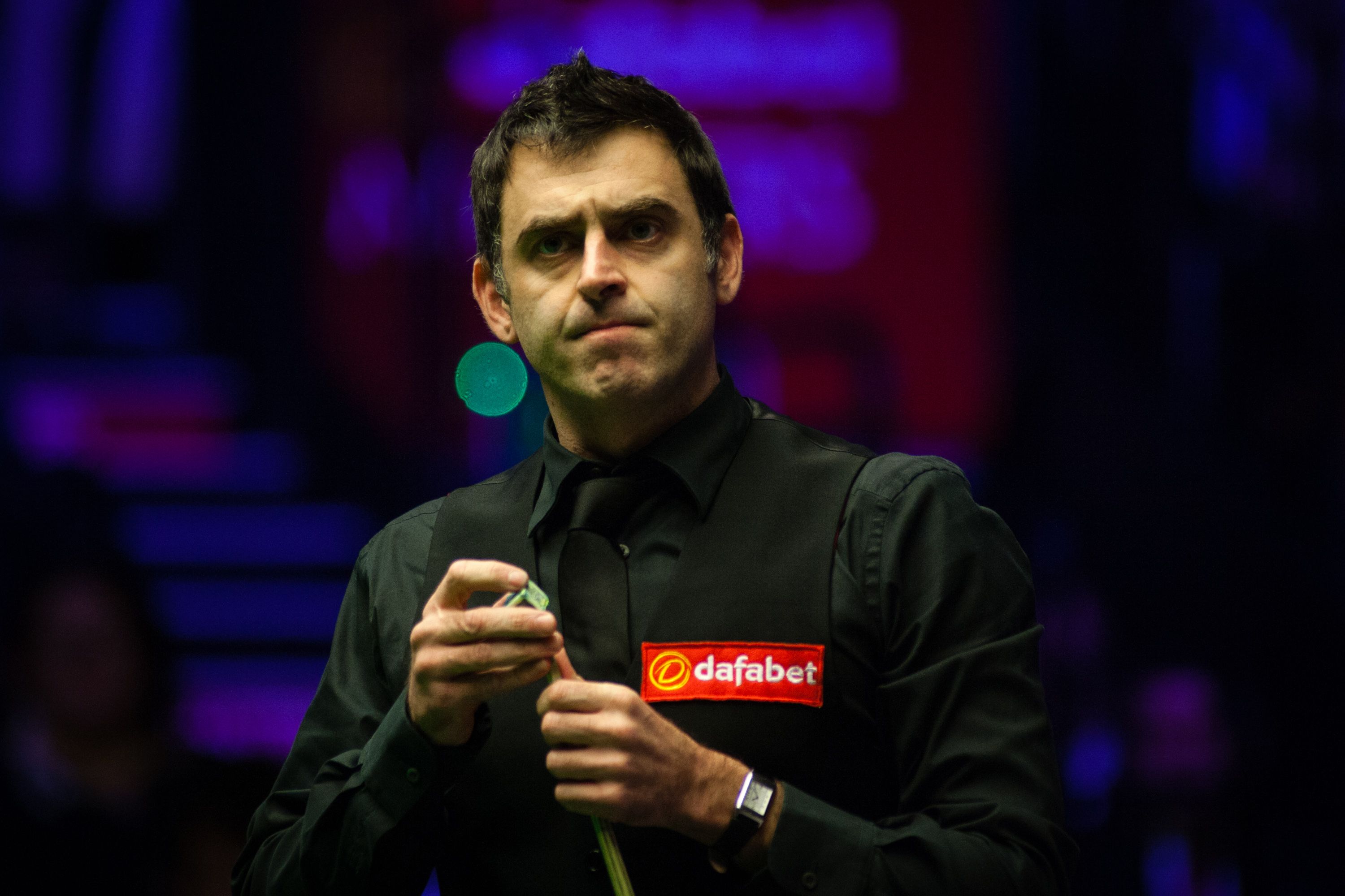 低迷无疑重 低迷无疑重