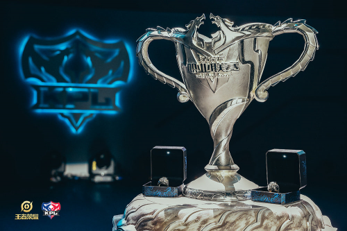 连续两次出 连续两次出